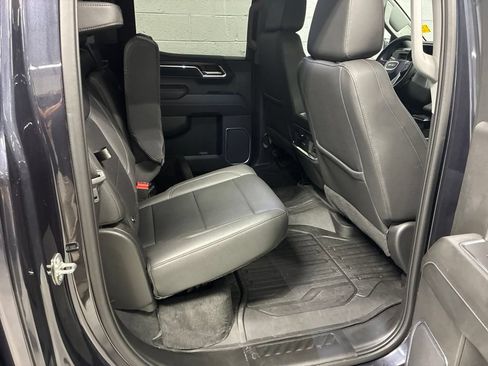 Used 2023 GMC Sierra 1500 SLT w/ SLT Premium Package AWD/4WD image 11