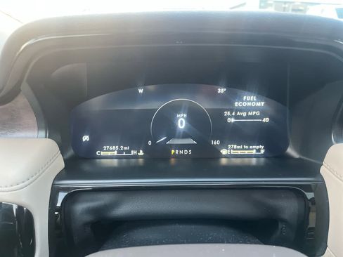 Used 2023 Lincoln Nautilus Reserve w/ Equipment Group 201A image 31