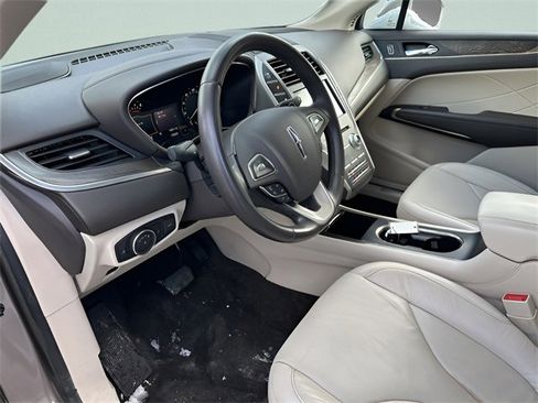 Used 2018 Lincoln MKC Reserve image 19