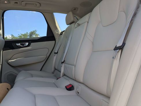 New 2026 Volvo XC60 B5 Ultra w/ Protection Package Premier AWD/4WD image 15