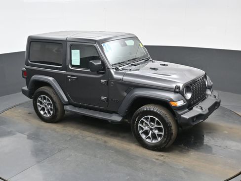 Used 2024 Jeep Wrangler Sport S image 36