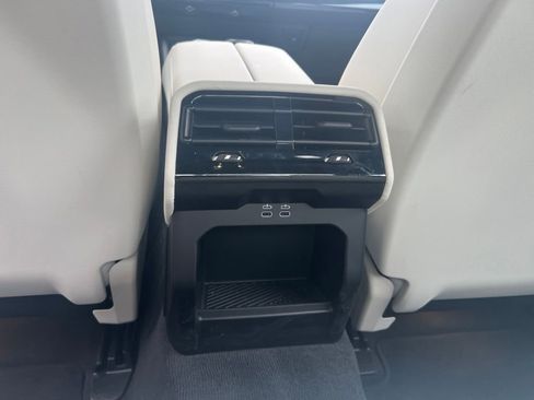 Used 2026 BMW 530i RWD image 10