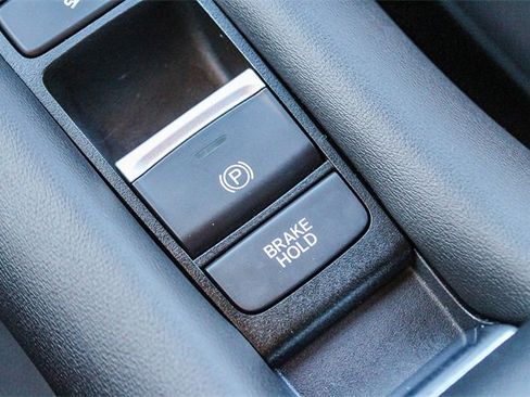 Used 2024 Honda HR-V Sport image 37