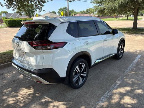 Used 2023 Nissan Rogue Platinum FWD image 8