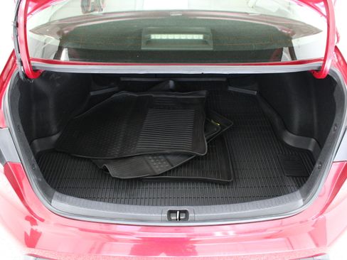 Used 2025 Toyota Corolla SE FWD image 29