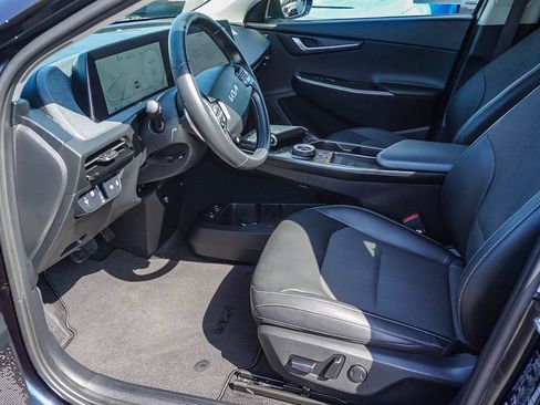 Certified 2023 Kia EV6 Light RWD image 17