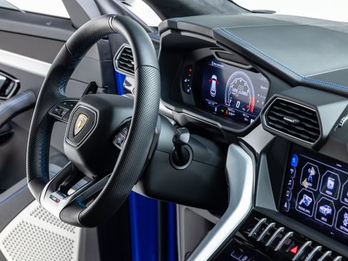 Used 2019 Lamborghini Urus image 55