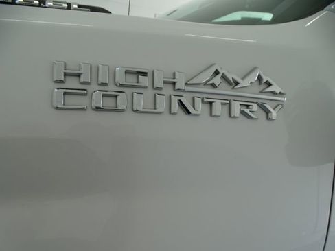 Used 2024 Chevrolet Silverado 3500 High Country w/ High Country Premium Package AWD/4WD image 28