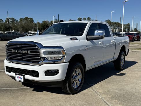 Used 2024 RAM 2500 Laramie image 9