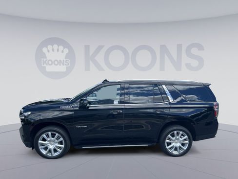 Used 2024 Chevrolet Tahoe High Country AWD/4WD image 2