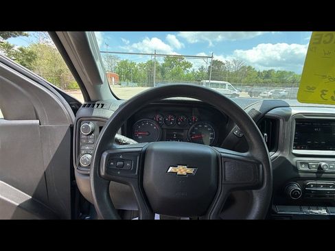 Used 2019 Chevrolet Silverado 1500 Custom w/ Custom Value Package AWD/4WD image 11