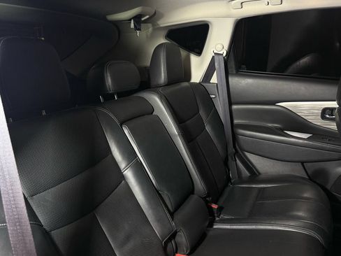 Used 2015 Nissan Murano Platinum w/ Platinum Technology Package AWD/4WD image 19