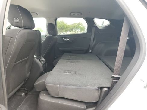 Used 2024 Chevrolet Blazer LT w/ Convenience Package FWD image 11