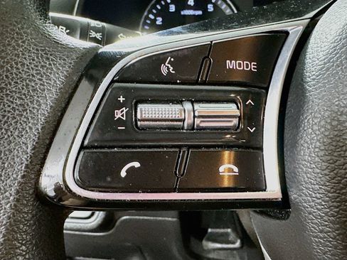 Used 2021 Kia Forte LXS FWD image 22