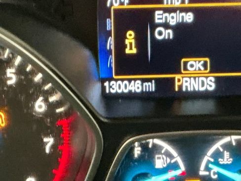 Used 2017 Ford Escape Titanium FWD image 31