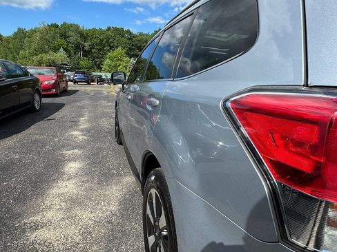 Used 2018 Subaru Forester 2.5i Limited AWD/4WD image 15