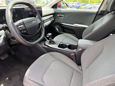 Certified 2025 Kia K4 FWD image 18