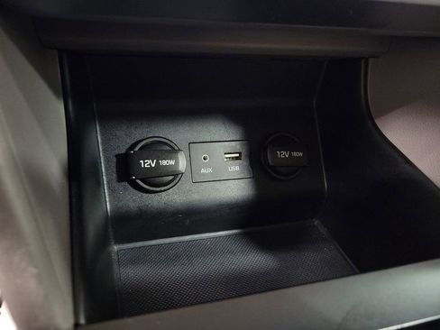 Used 2019 Hyundai Elantra SEL image 17