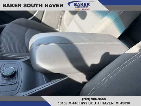 Used 2024 GMC Terrain SLE FWD image 27