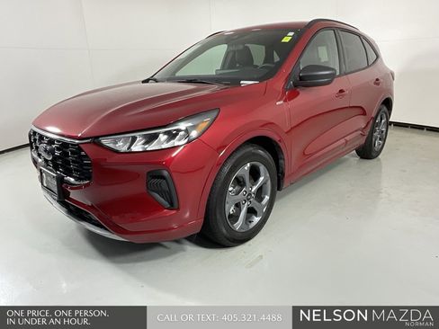 Used 2024 Ford Escape ST-Line w/ Tech Pack #1 image 4