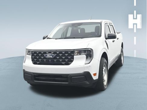 Used 2025 Ford Maverick XL w/ Equipment Group 102A AWD/4WD image 1