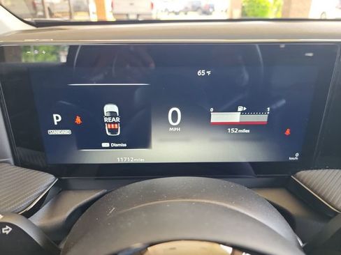 Used 2025 Nissan Kicks SR AWD/4WD image 16
