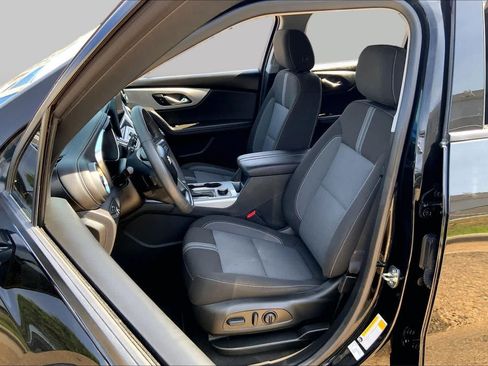 Used 2023 Chevrolet Blazer LT w/ Driver Confidence Package FWD image 8