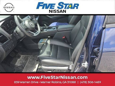 Used 2024 Nissan Rogue SL w/ SL Premium Package AWD/4WD image 11