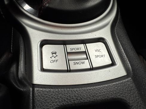 Used 2013 Subaru BRZ Limited w/ Popular Pkg 1B image 15