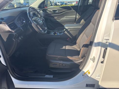Used 2022 GMC Acadia AT4 AWD/4WD image 12