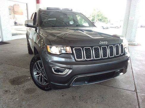 Used 2020 Jeep Grand Cherokee Limited w/ Luxury Group II RWD image 2