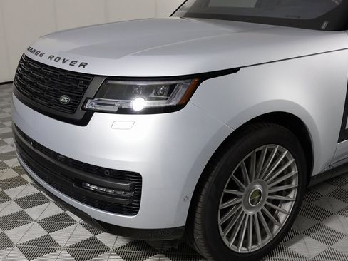 Used 2023 Land Rover Range Rover SE image 44