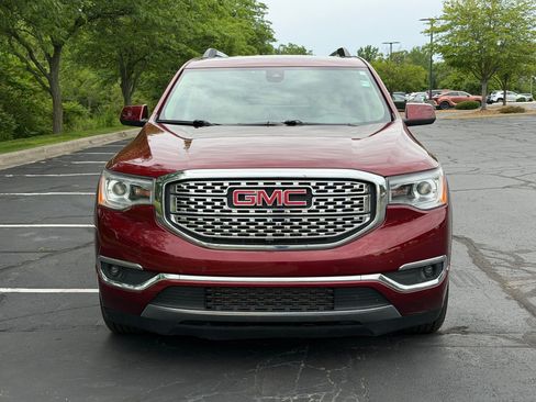 Used 2017 GMC Acadia Denali w/ Technology Package AWD/4WD image 5