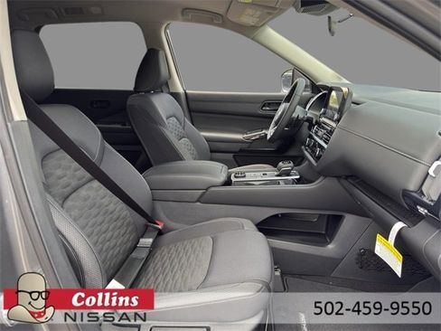 New 2025 Nissan Pathfinder SV w/ Cargo Package image 14