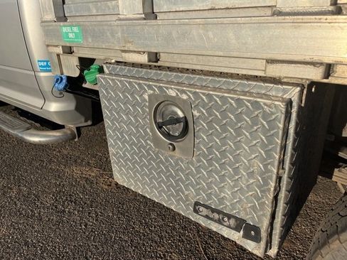 Used 2017 RAM 3500 Tradesman w/ Chrome Appearance Group image 12