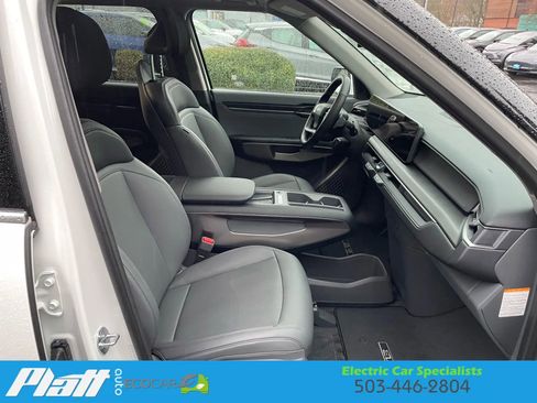 Used 2025 Kia EV9 Light Long Range image 51