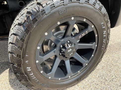 Used 2017 Ford F150 XLT w/ Equipment Group 302A Luxury AWD/4WD image 41