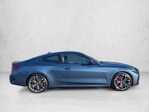 Used 2025 BMW 440i xDrive Coupe w/ Premium Package image 4
