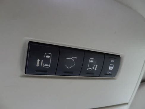 Used 2012 Dodge Grand Caravan Crew w/ Safety Sphere Group FWD image 36