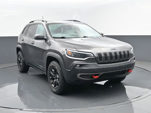 Used 2021 Jeep Cherokee Trailhawk w/ Comfort & Convenience Group image 3