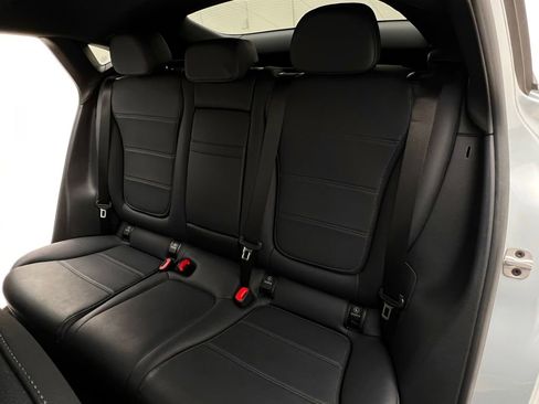 Used 2024 Mercedes-Benz GLC 300 4MATIC image 27