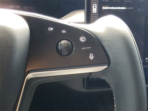 Used 2023 Tesla Model X image 22