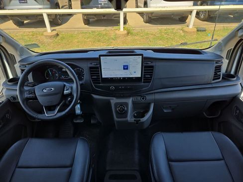 Used 2023 Ford E-Transit Medium Roof RWD image 12