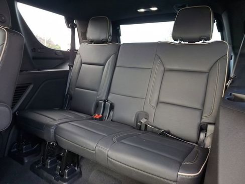 Used 2025 Chevrolet Tahoe Premier image 16