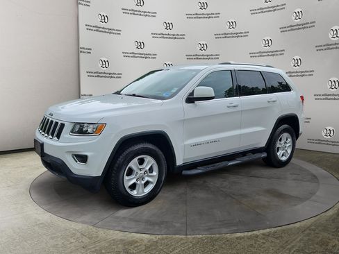 Used 2015 Jeep Grand Cherokee Laredo w/ Quick Order Package 23E AWD/4WD image 1