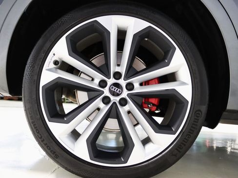 Used 2025 Audi Q5 Prestige AWD/4WD image 83