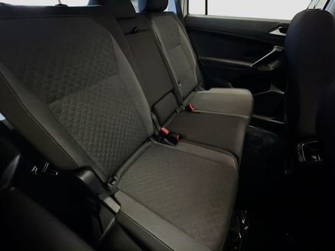 Used 2018 Volkswagen Tiguan S FWD image 13