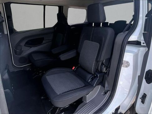 Used 2023 Ford Transit Connect XLT FWD image 25