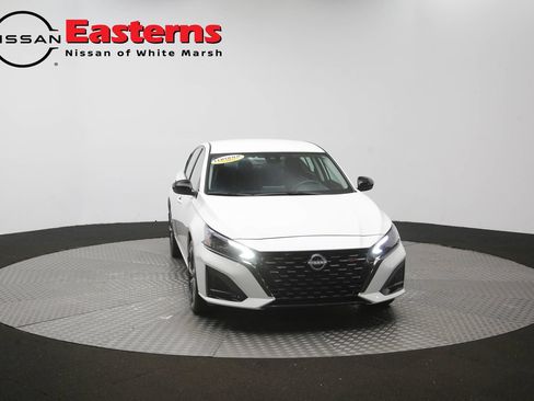 Used 2025 Nissan Altima 2.5 SR AWD/4WD image 49