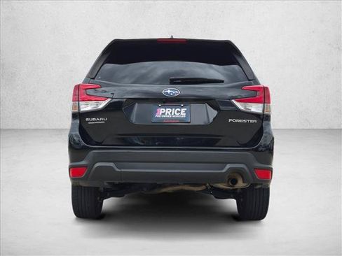 Used 2023 Subaru Forester Premium AWD/4WD image 6